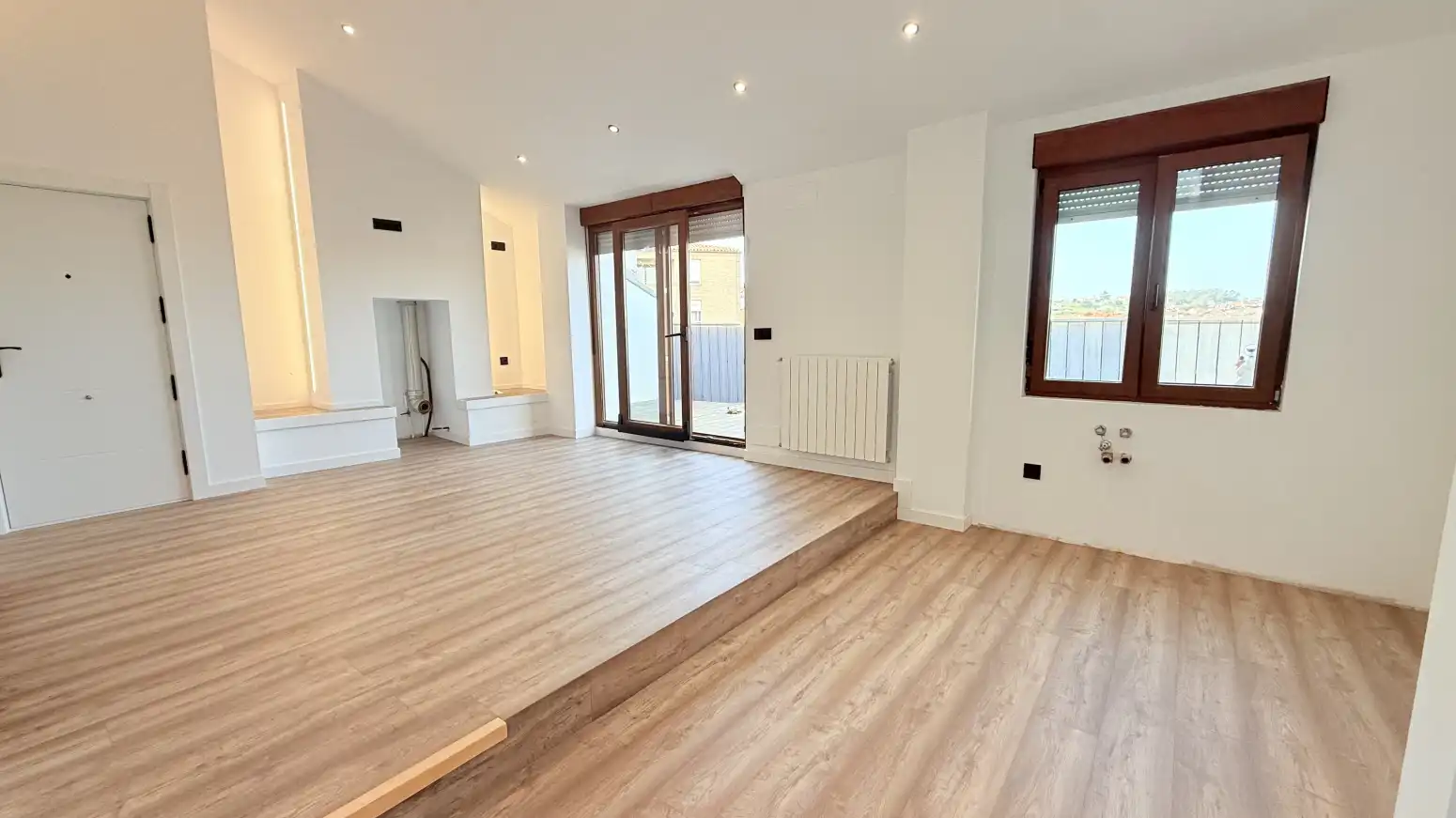 Sala de estar de Piso en venta en San Vicente de la Barquera con Calefacción y Terraza