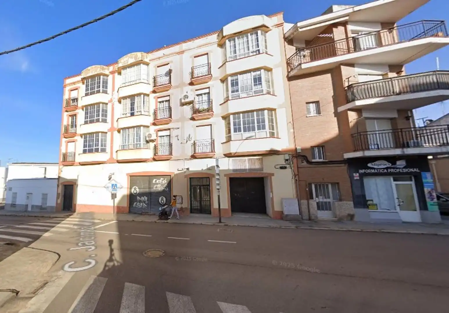 Local comercial en venda a Jacinto Benavente