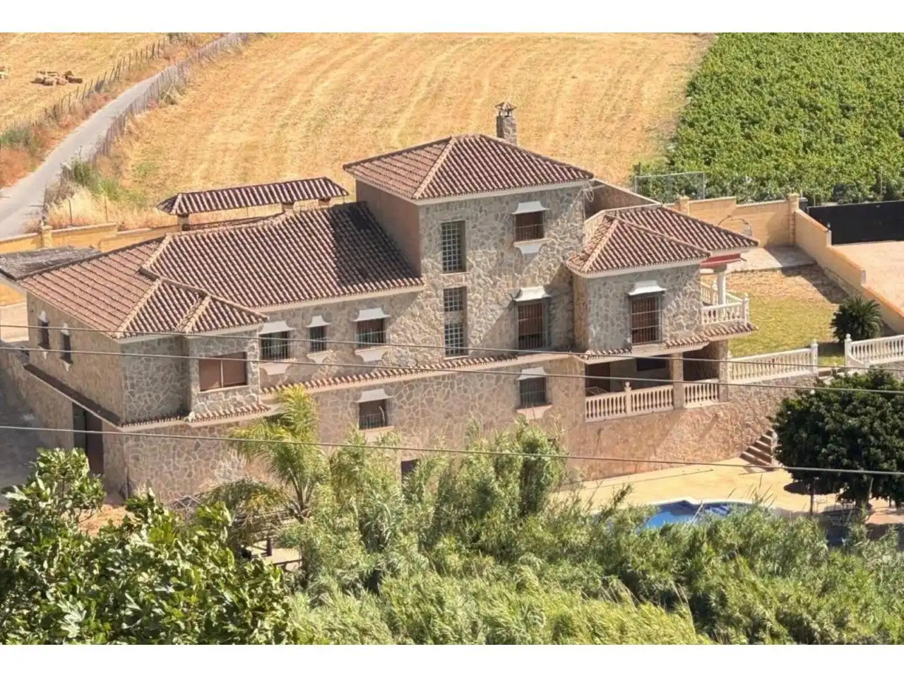 Vista exterior de Casa o chalet en venta en Manilva con Aire acondicionado, Calefacción y Jardín privado