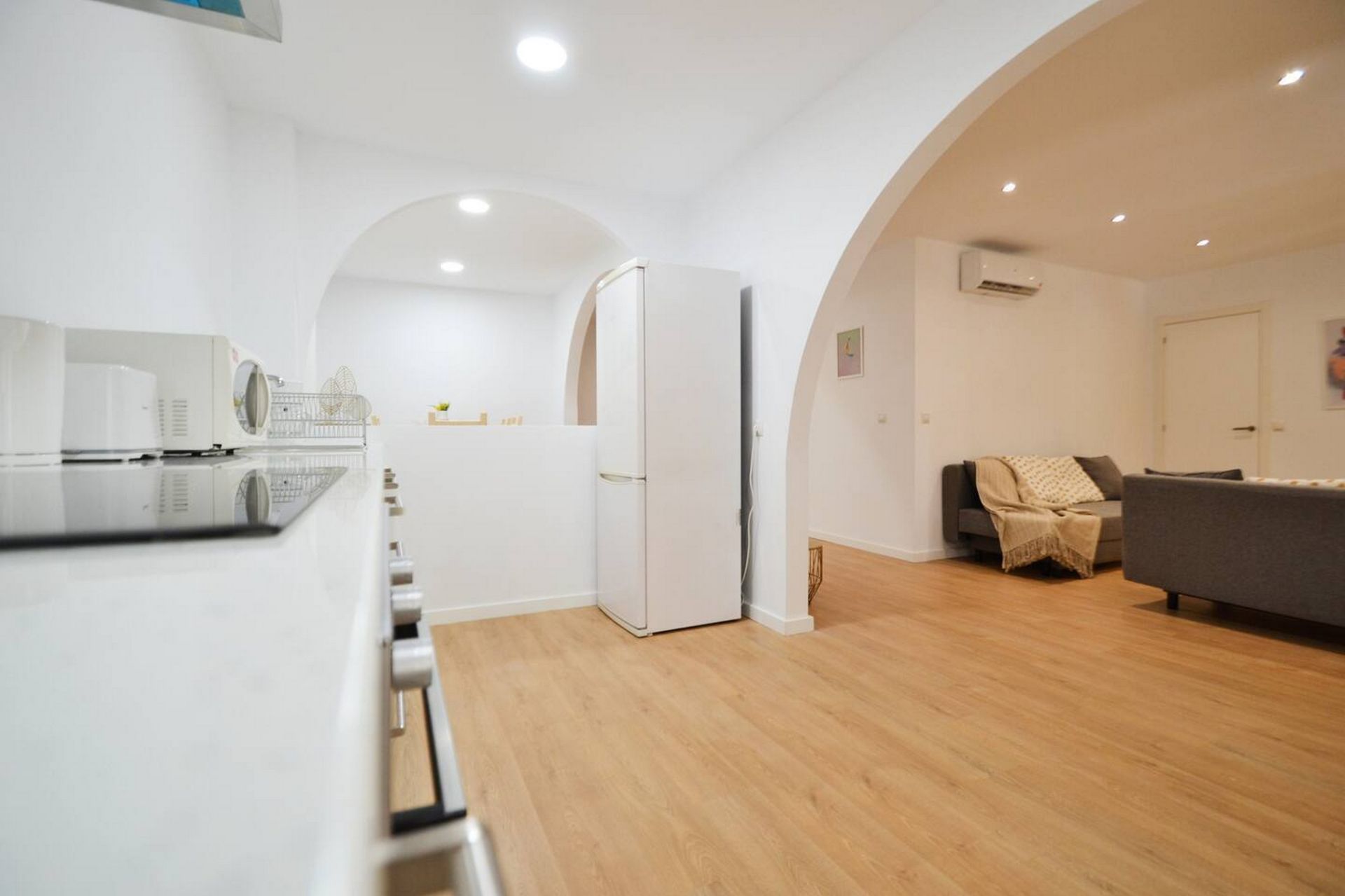 Kitchen of Flat to rent in  Zaragoza Capital  with Air Conditioner, Furnished and TV