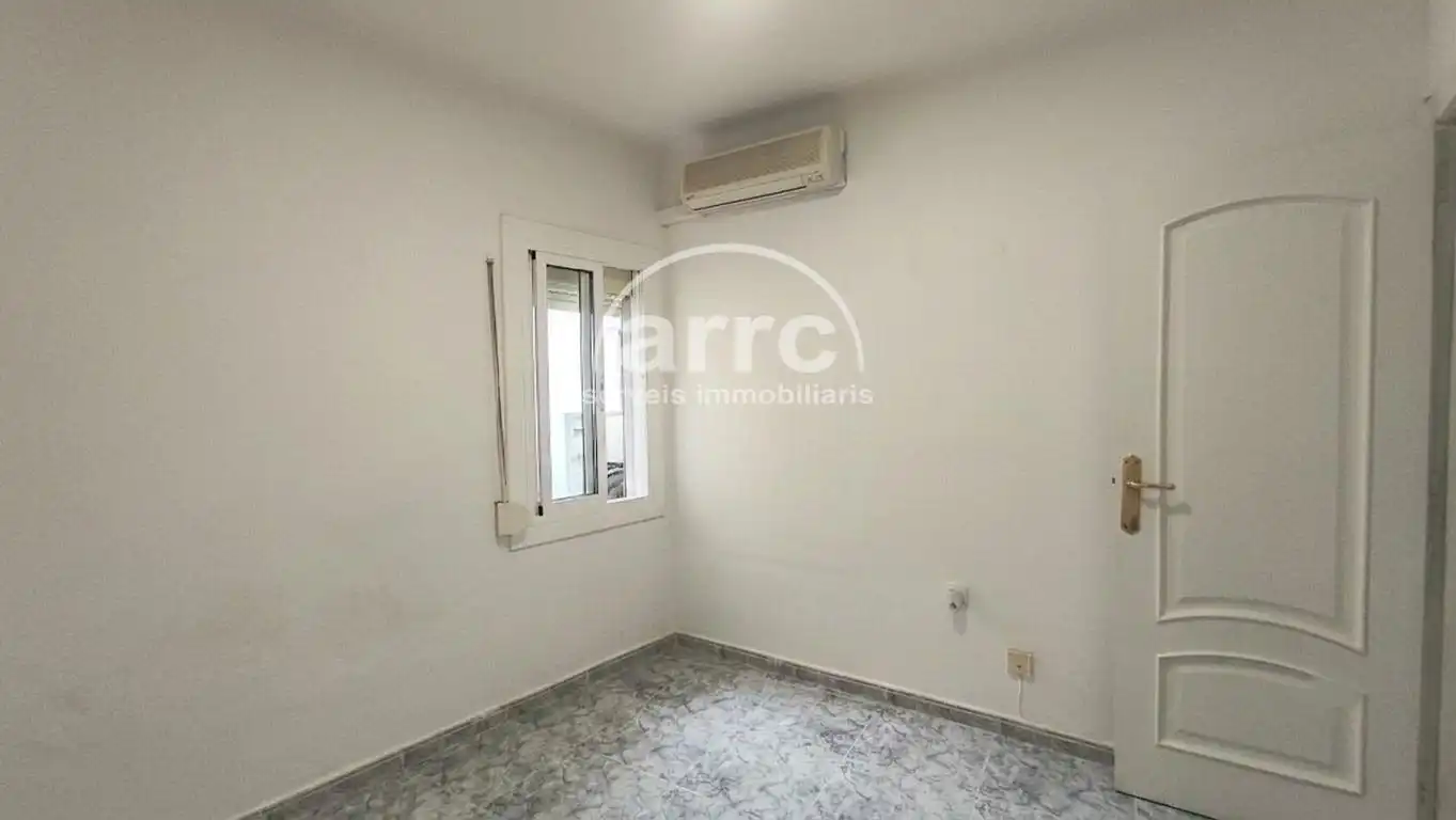 Habitación de Piso en venta en Mataró con Aire acondicionado, Terraza y Trastero