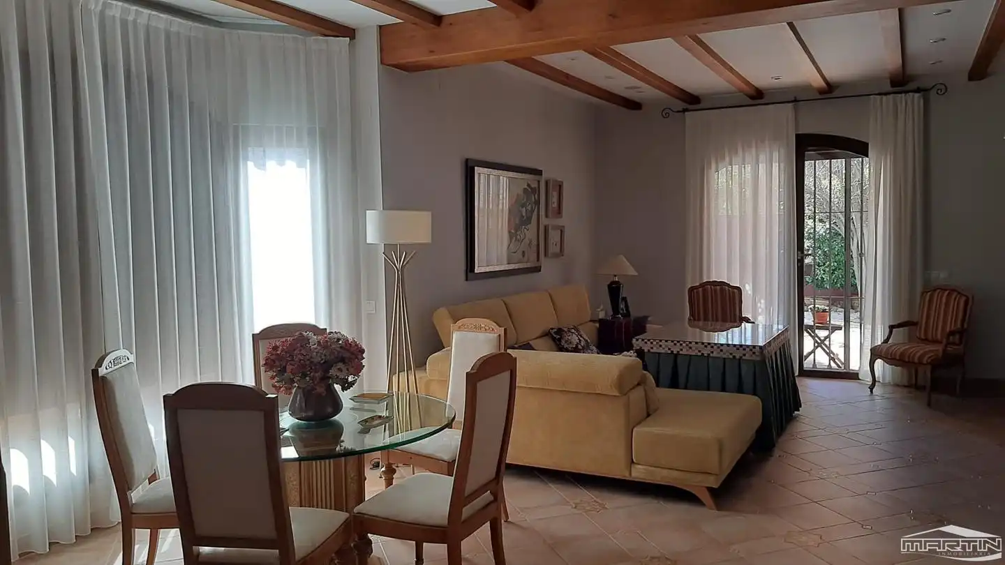 Sala de estar de Casa o chalet en venta en Lucena con Aire acondicionado, Terraza y Trastero