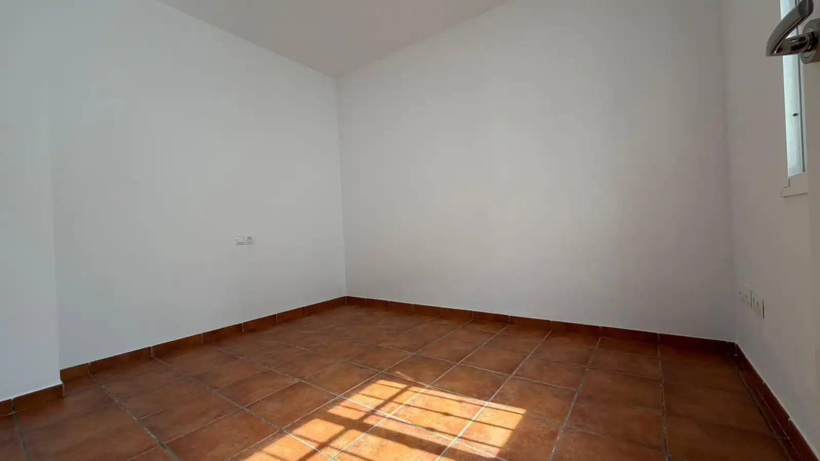 Dormitori de Casa adosada de lloguer en Almogía amb Jardí privat, Terrassa i Balcó