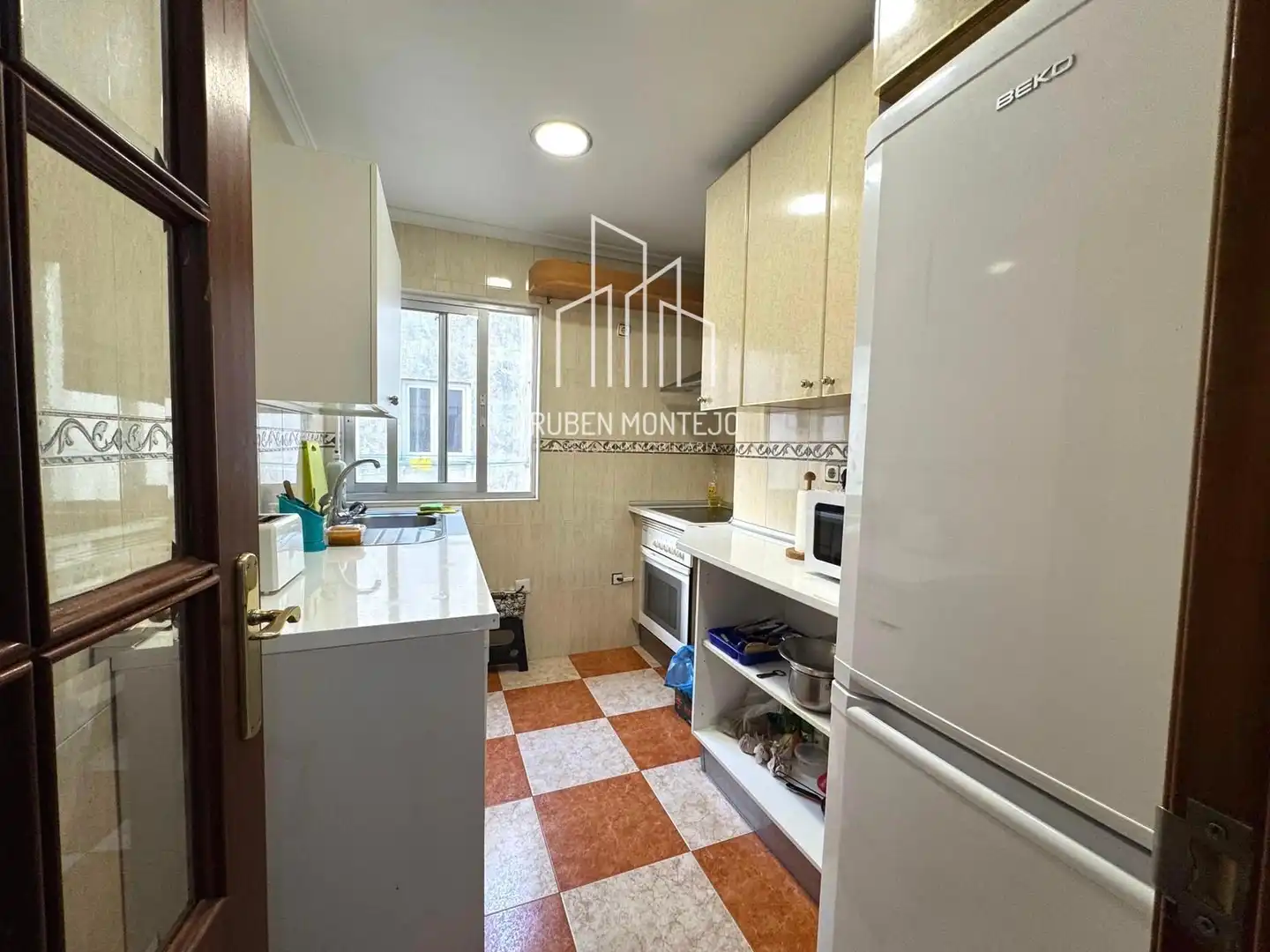 Küche von Wohnung zur untervermieten in Salamanca mit Heizung, Terrasse und Möbliert