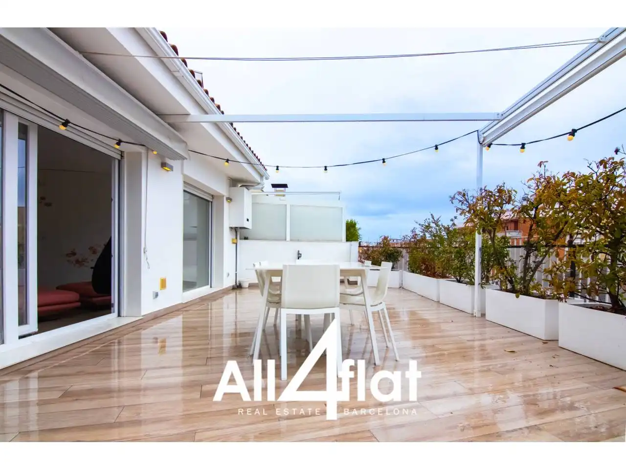 Terrace of Attic for rent in Barcelona  with Air Conditioner, Heating and Parquet flooring