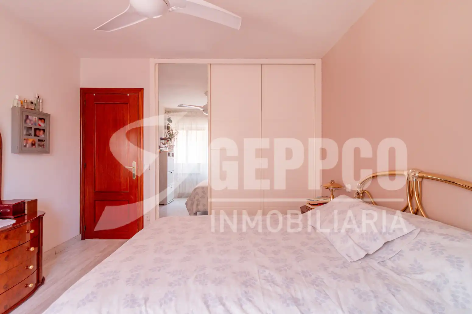 Flat for sale in Canillas