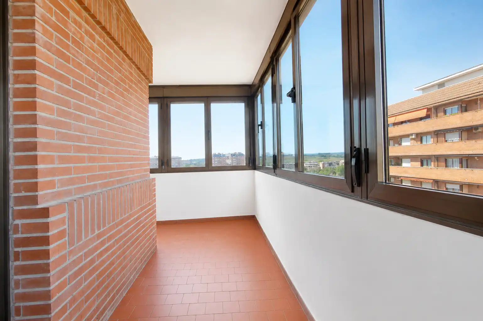 Terrassa de Pis de lloguer en Madrid amb Aire condicionat, Calefacció i Moblat