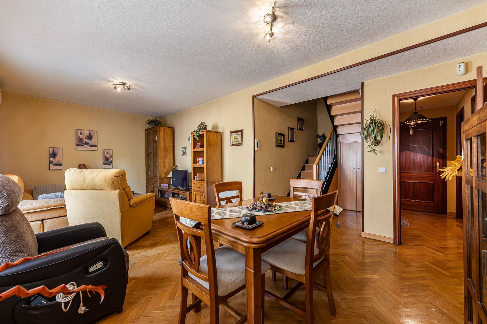 Living room of Duplex for sale in Torres de la Alameda  with Air Conditioner, Heating and Storage room