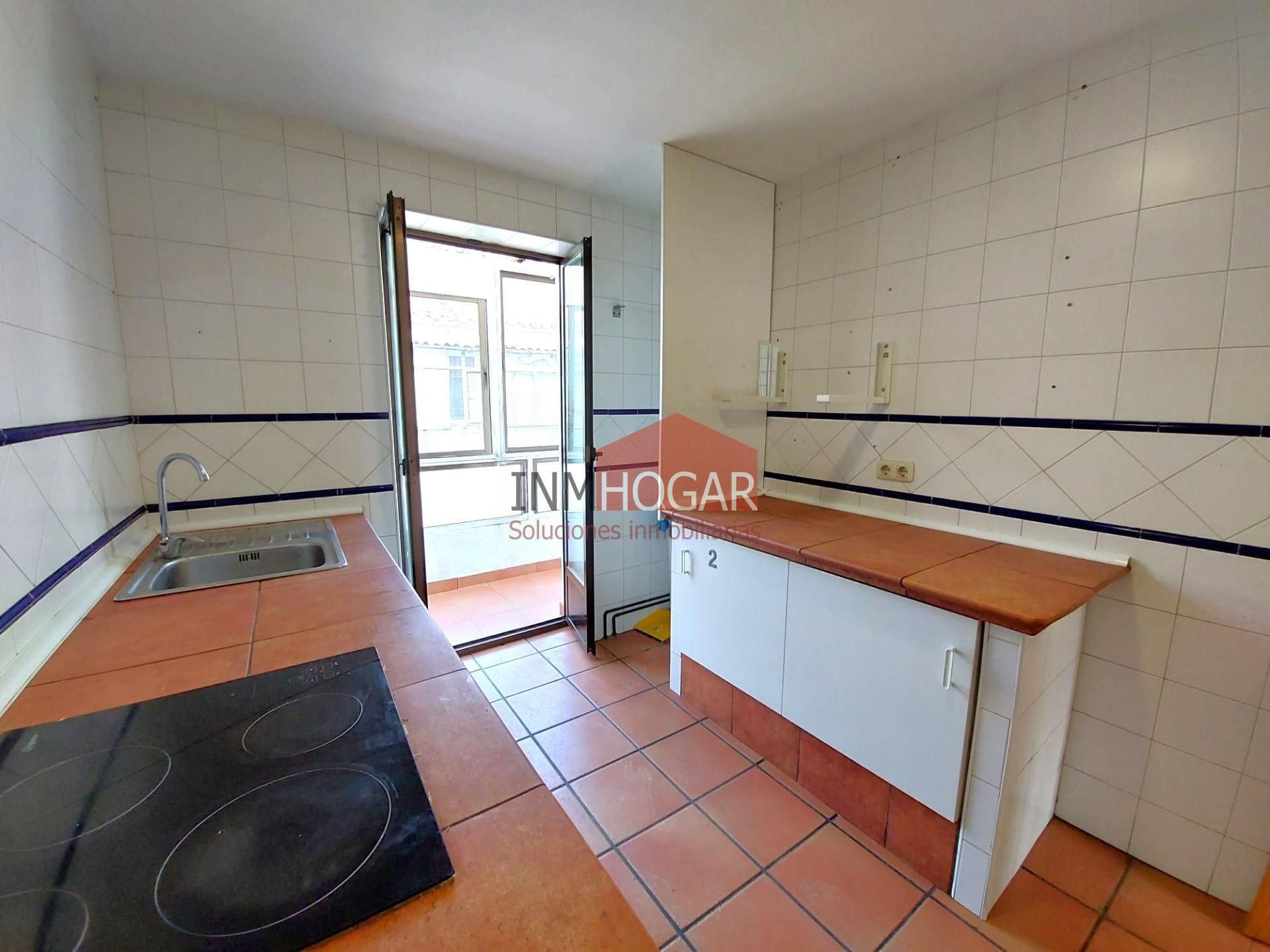 Kitchen of Flat for sale in Ávila Capital  with Heating and Balcony