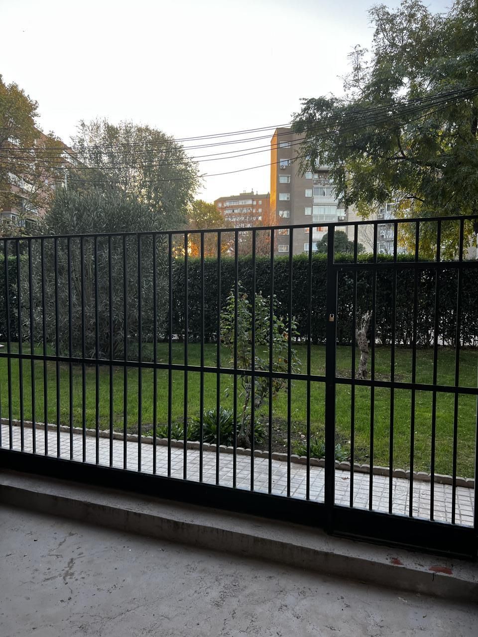 Vista exterior de Planta baja para compartir en Torrejón de Ardoz