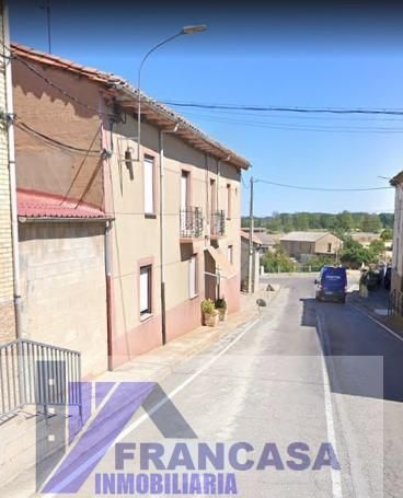 Vista exterior de Casa o xalet en venda en Palacios de la Valduerna
