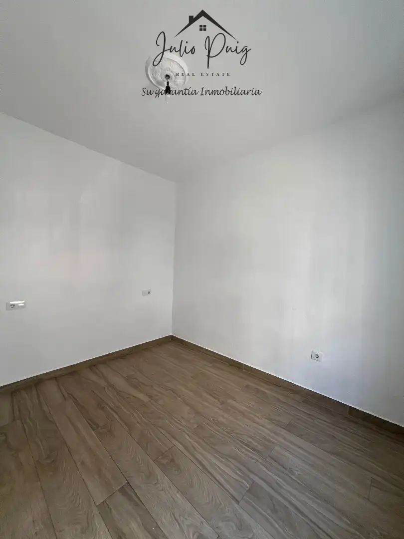 Habitación de Piso en venta en Coria del Río, Sevilla
