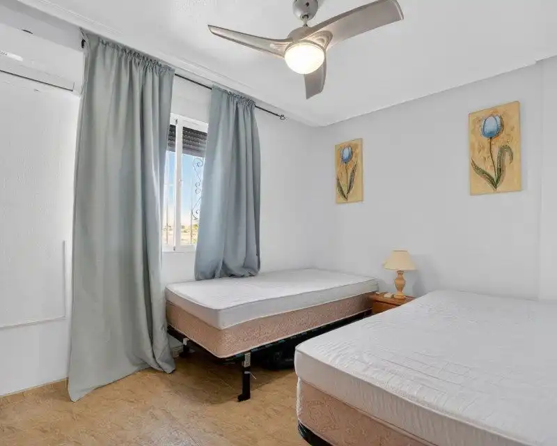 Maison mitoyenne avec piscine à vendre à N/A, imagen 17
