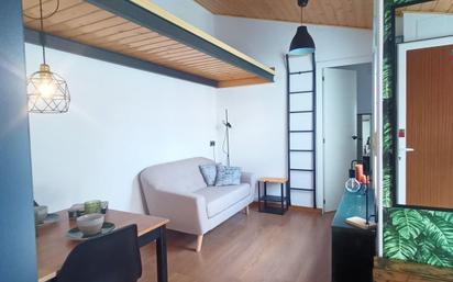 Living room of Attic for sale in  Sevilla Capital  with Air Conditioner