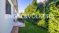 Exterior view of House or chalet for sale in Dos Hermanas  with Air Conditioner, Heating and Private garden
