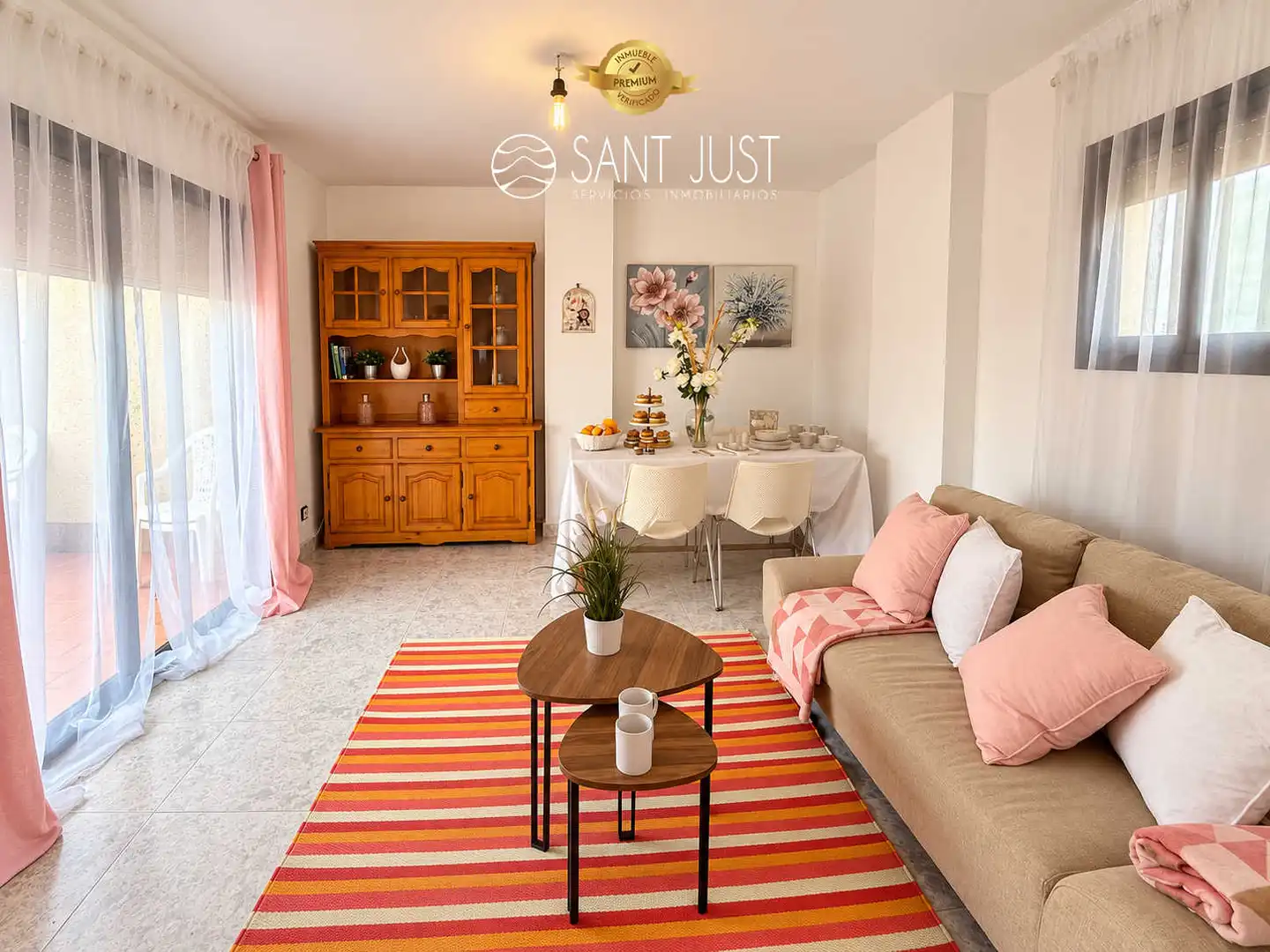 Sala d'estar de Àtic en venda en La Pineda