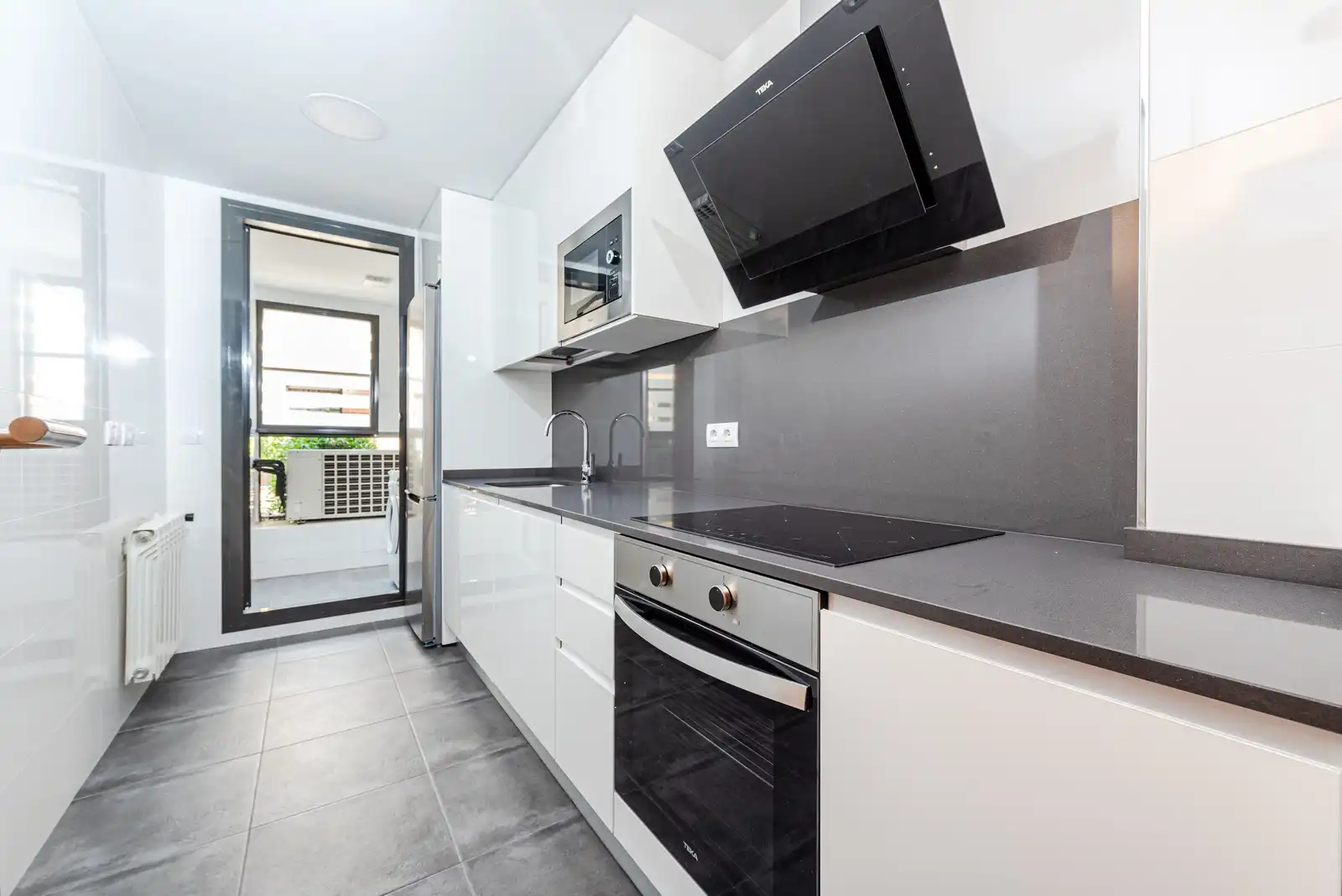 Kitchen of Flat for sale in Torrelodones  with Storage room