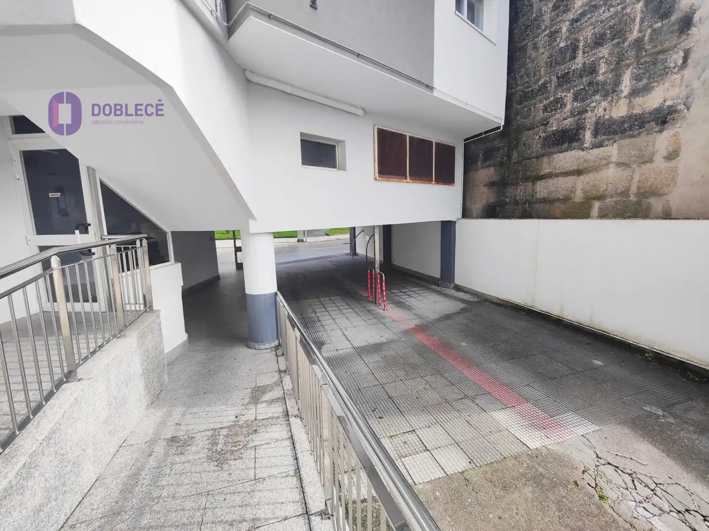 Parking de Piso en venta en Vigo  con Calefacción, Parquet y Internet