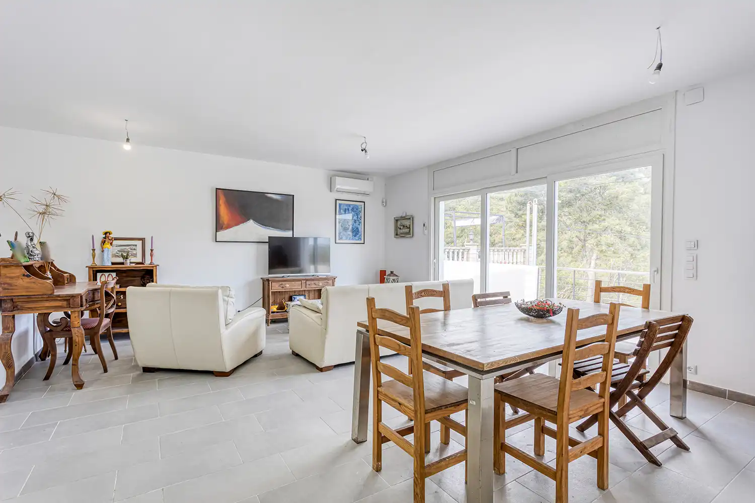 Sala de estar de Casa o chalet en venta en Canyelles con Aire acondicionado, Calefacción y Jardín privado