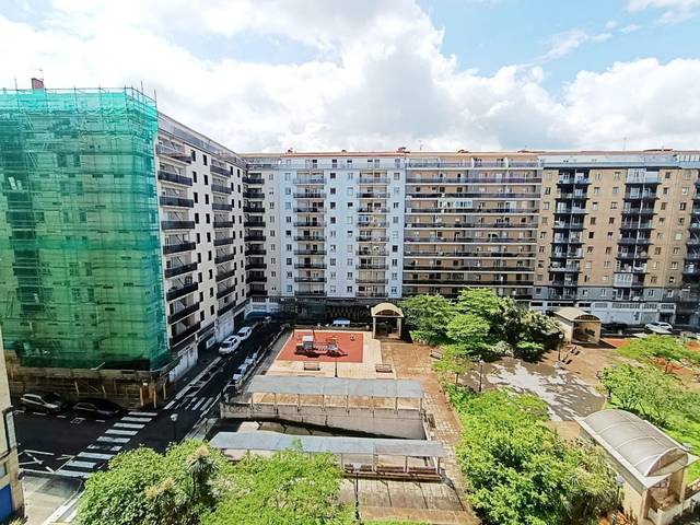 Piso en Venta en Amara