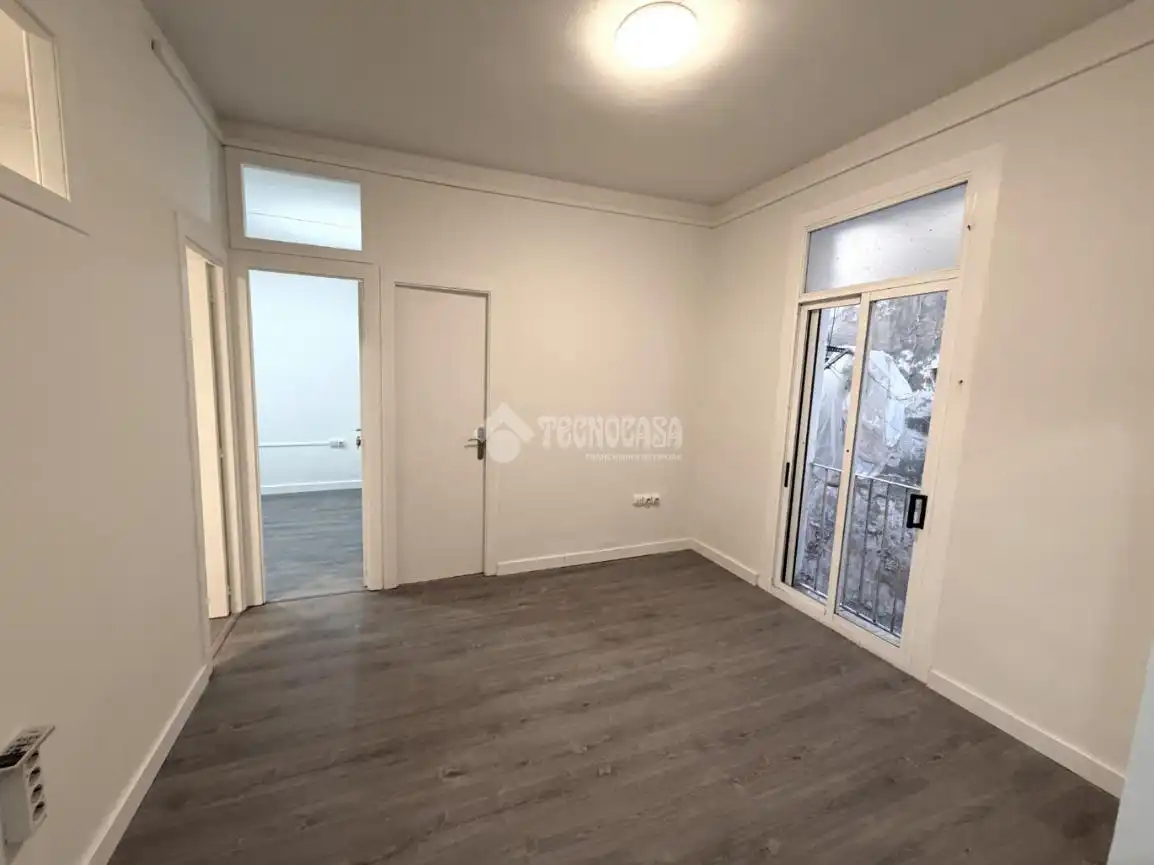 Flat with terrace for sale in Ciutat Vella, imagen 3