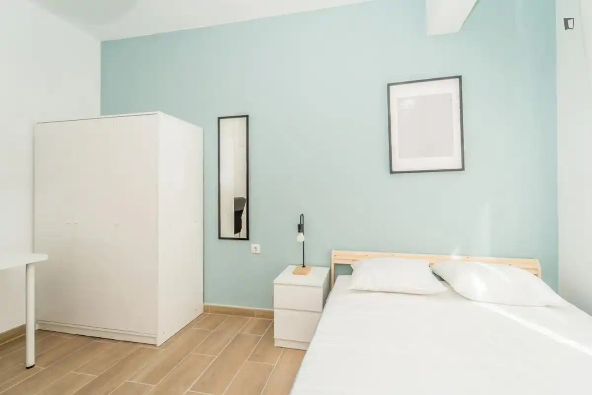 Dormitori de Apartament per a compartir en Valladolid Capital amb Calefacció, Moblat i Rentadora