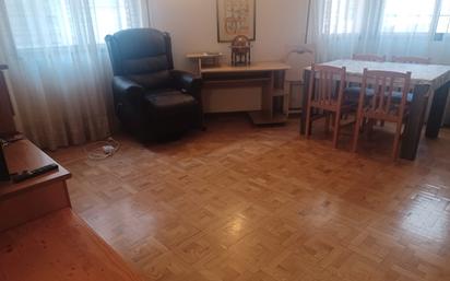 Apartment to rent in  Zaragoza Capital  with Air Conditioner, Heating and Parquet flooring