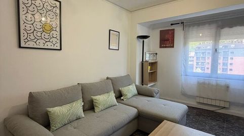 Foto 5 de Piso en venta en Calle Joaquín Soldevilla, Sama, Langreo