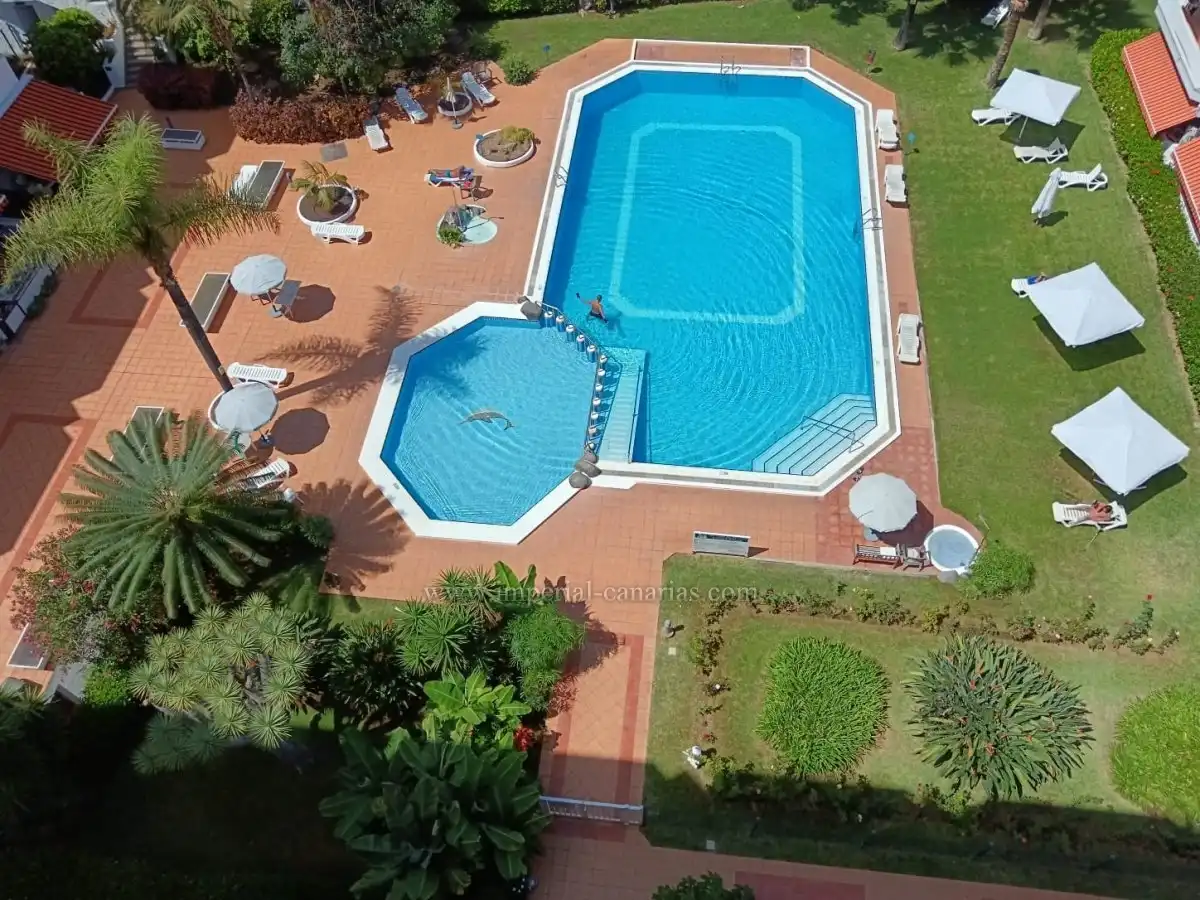 Piscina de Estudio en venta en Puerto de la Cruz con Terraza, Amueblado y Piscina comunitaria