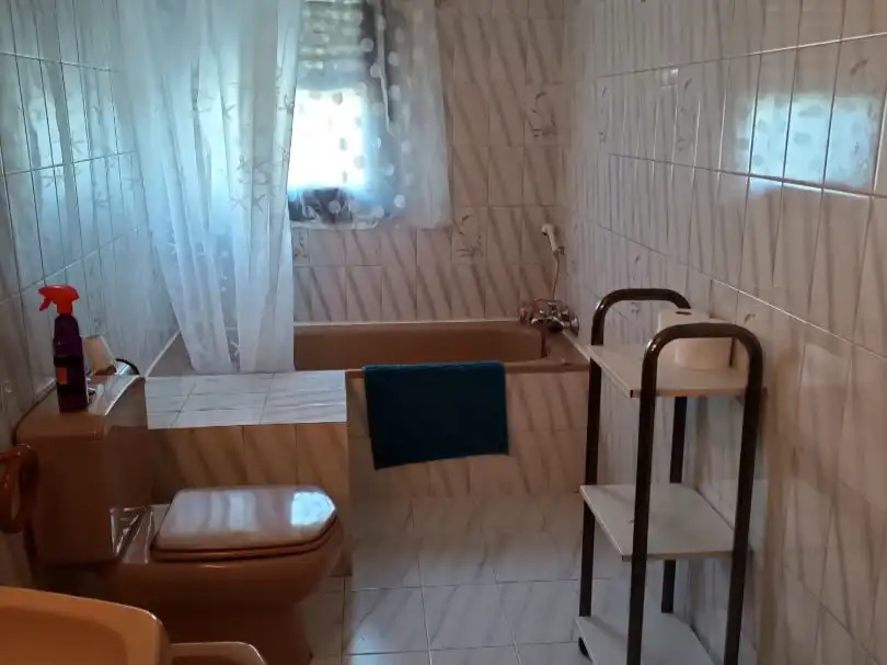 Bany de Casa o xalet en venda en Santa María de Huerta amb Calefacció, Moblat i Forn