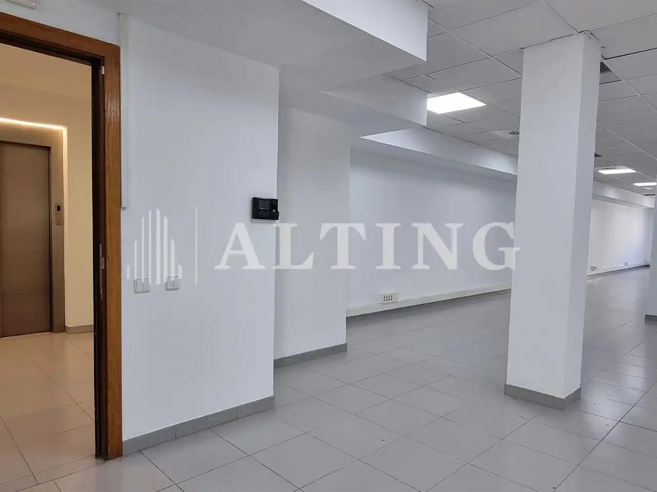 Office space with lift to rent in Entença, imagen 19