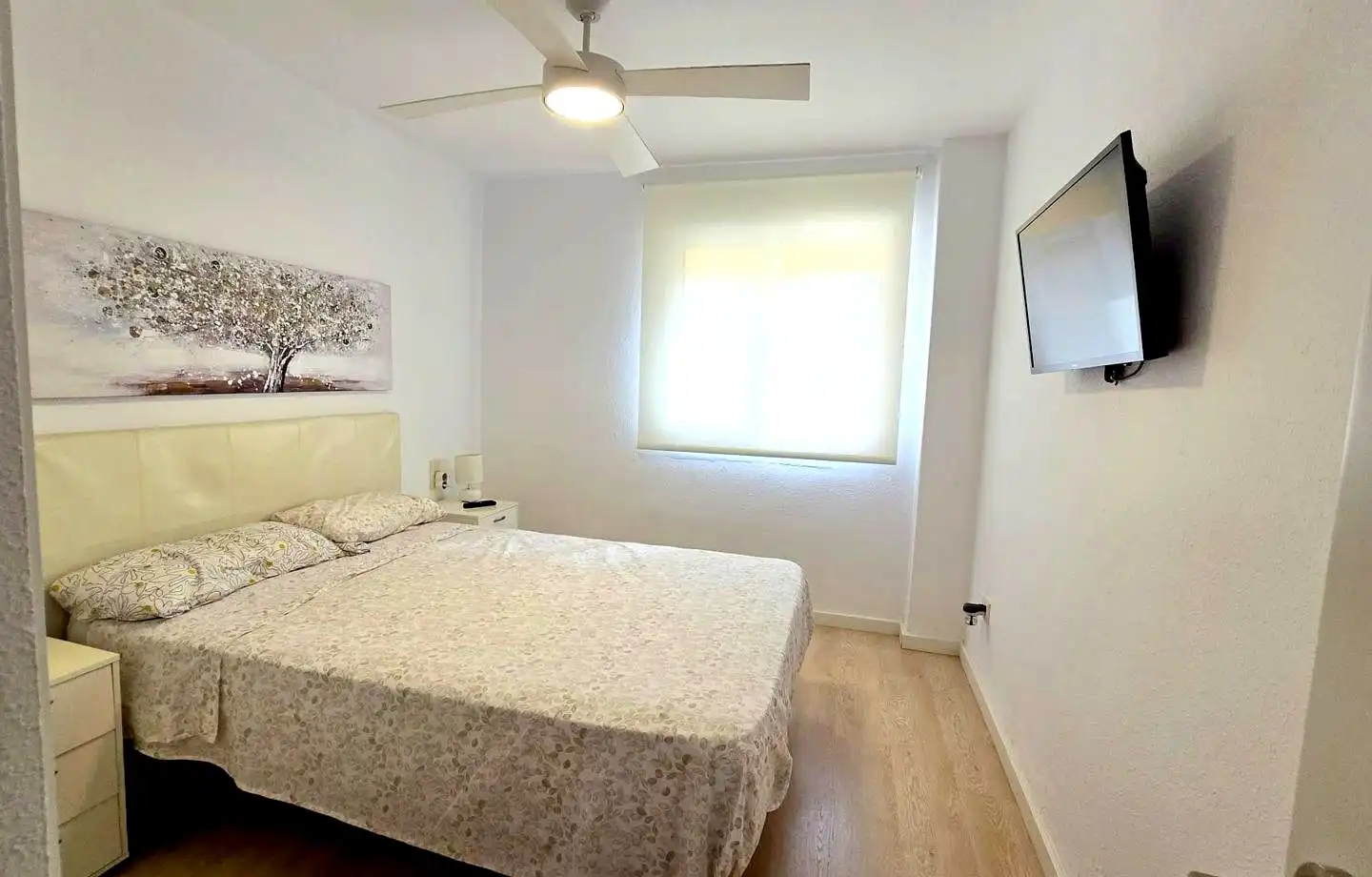 Dormitori de Apartament de lloguer en Gandia amb Aire condicionat, Parquet i Terrassa