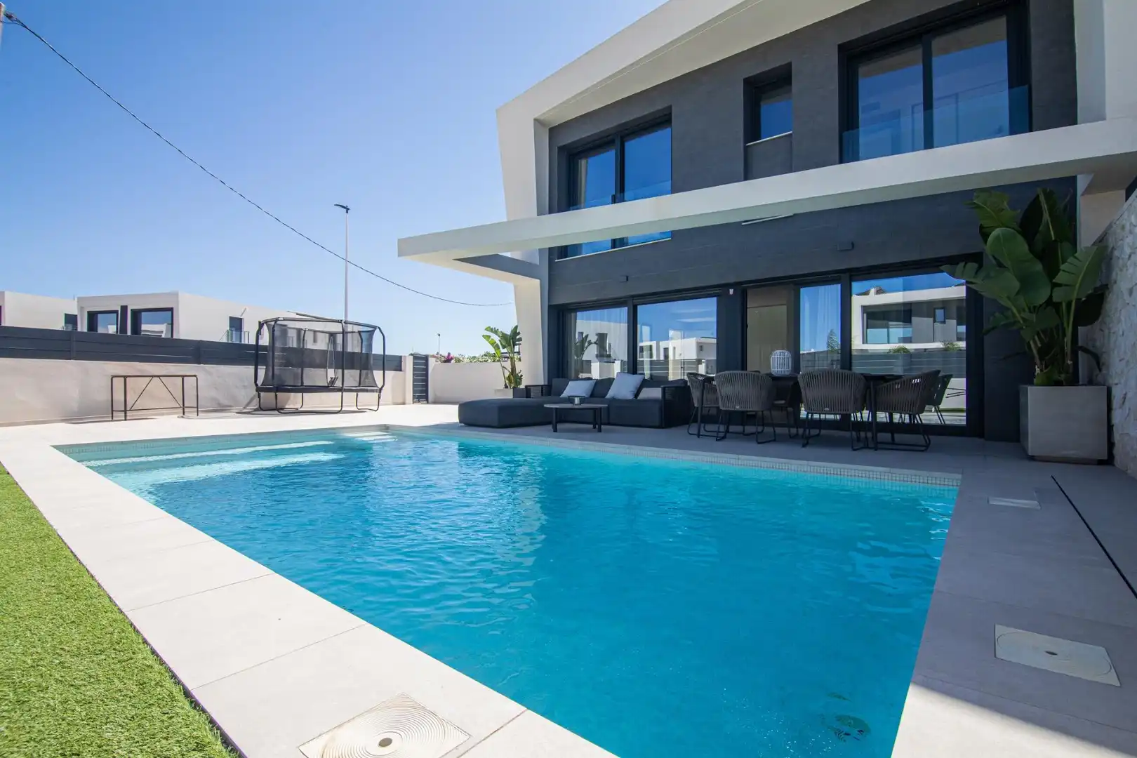 Piscina de Casa o xalet de lloguer en Santa Pola amb Aire condicionat, Calefacció i Jardí privat