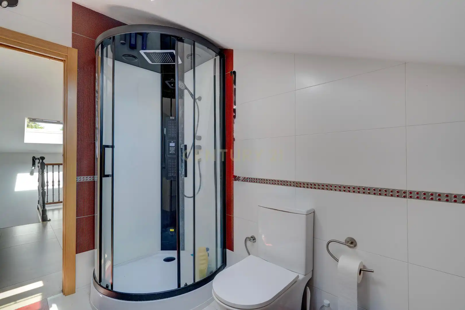 Baño de Casa o chalet en venta en Irun  con Jardín privado