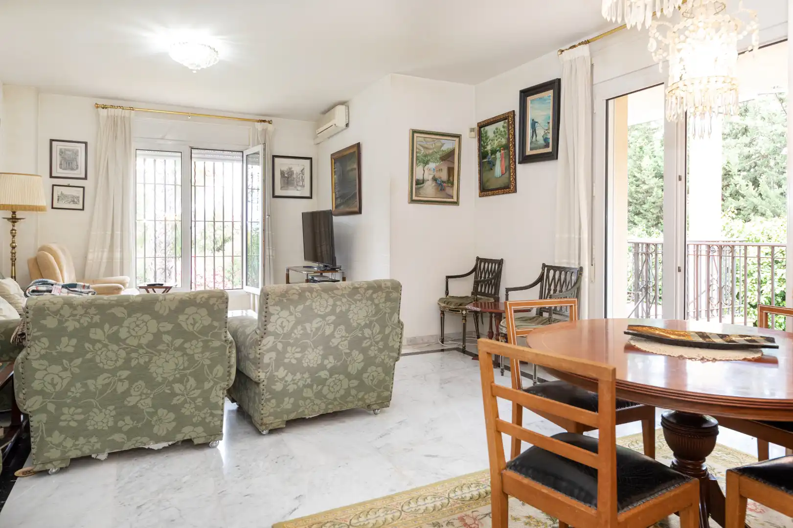 Sala de estar de Casa o chalet en venta en Málaga con Aire acondicionado, Calefacción y Jardín privado