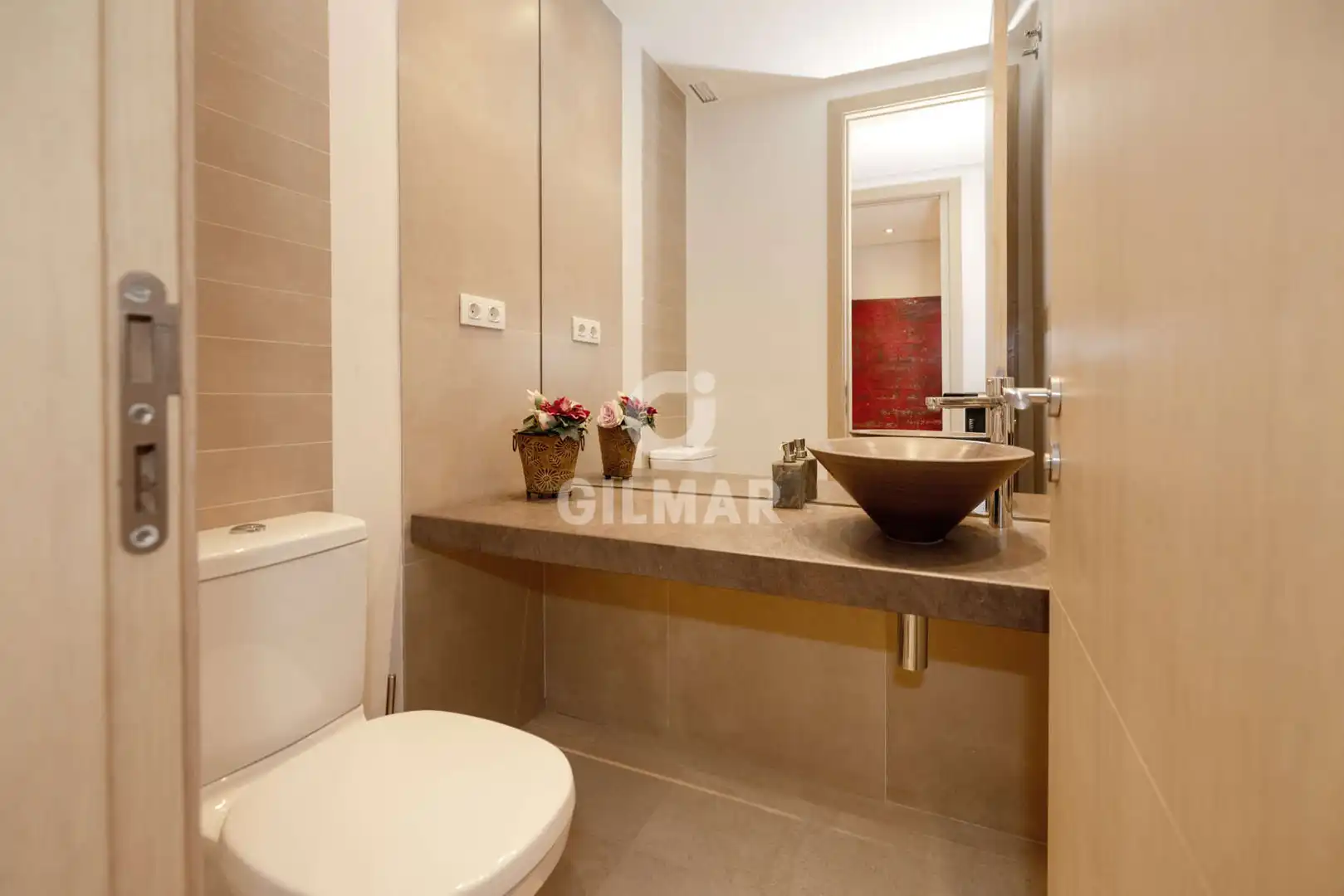 Baño de Apartamento en venta en Sotogrande con Calefacción, Jardín privado y Trastero