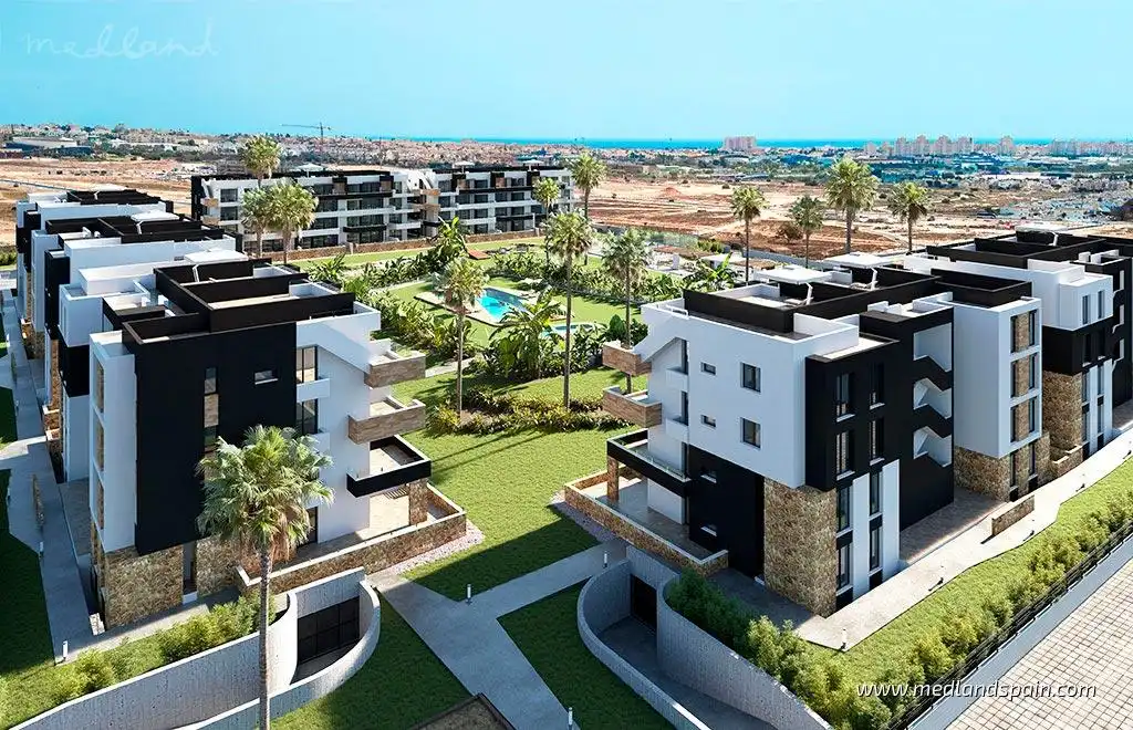 Apartamento con piscina en venta en Zona Carrefour - Urbanizaciones, imagen 2
