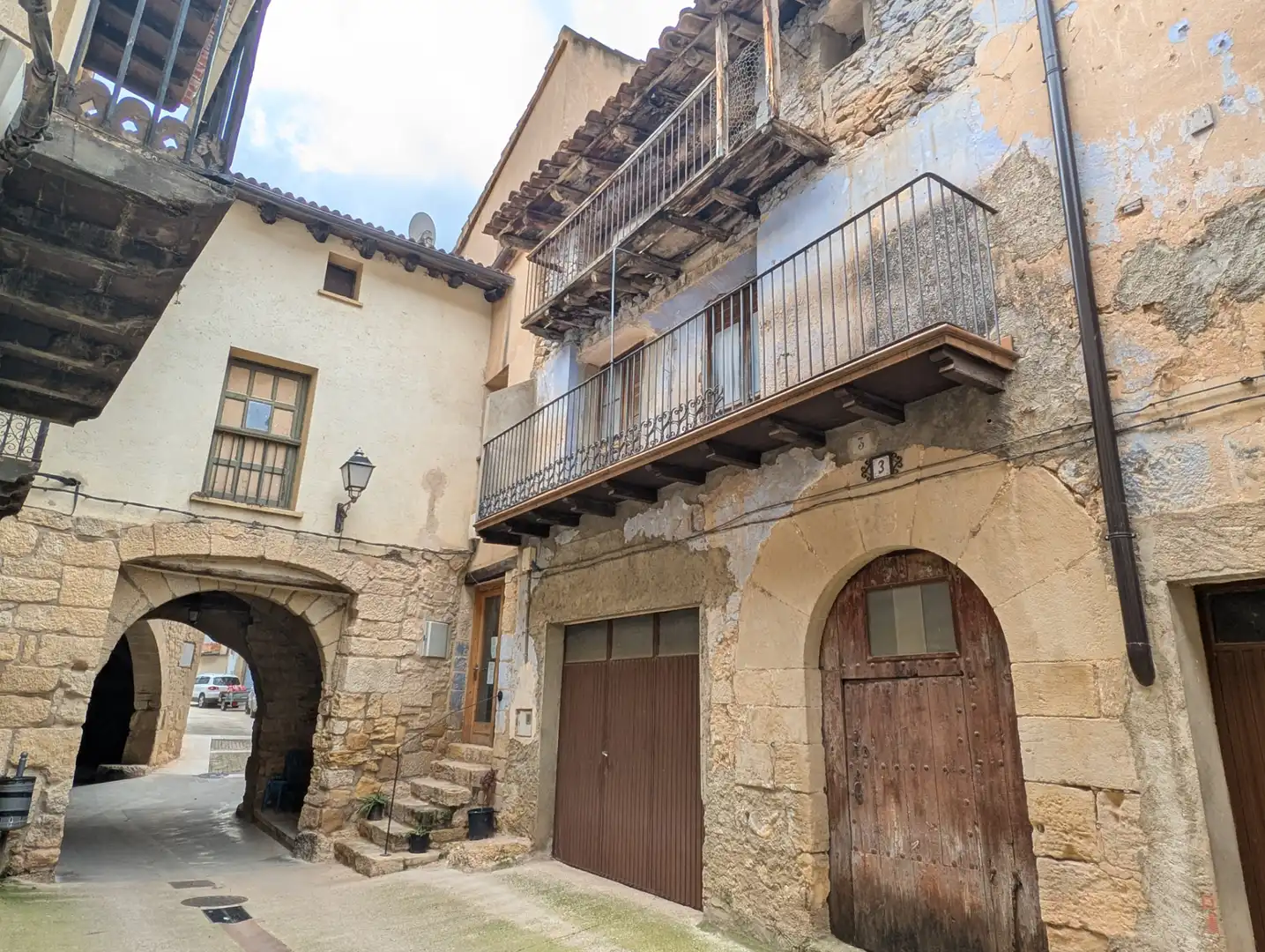 Vista exterior de Casa o chalet en venta en Ráfales con Terraza y Balcón