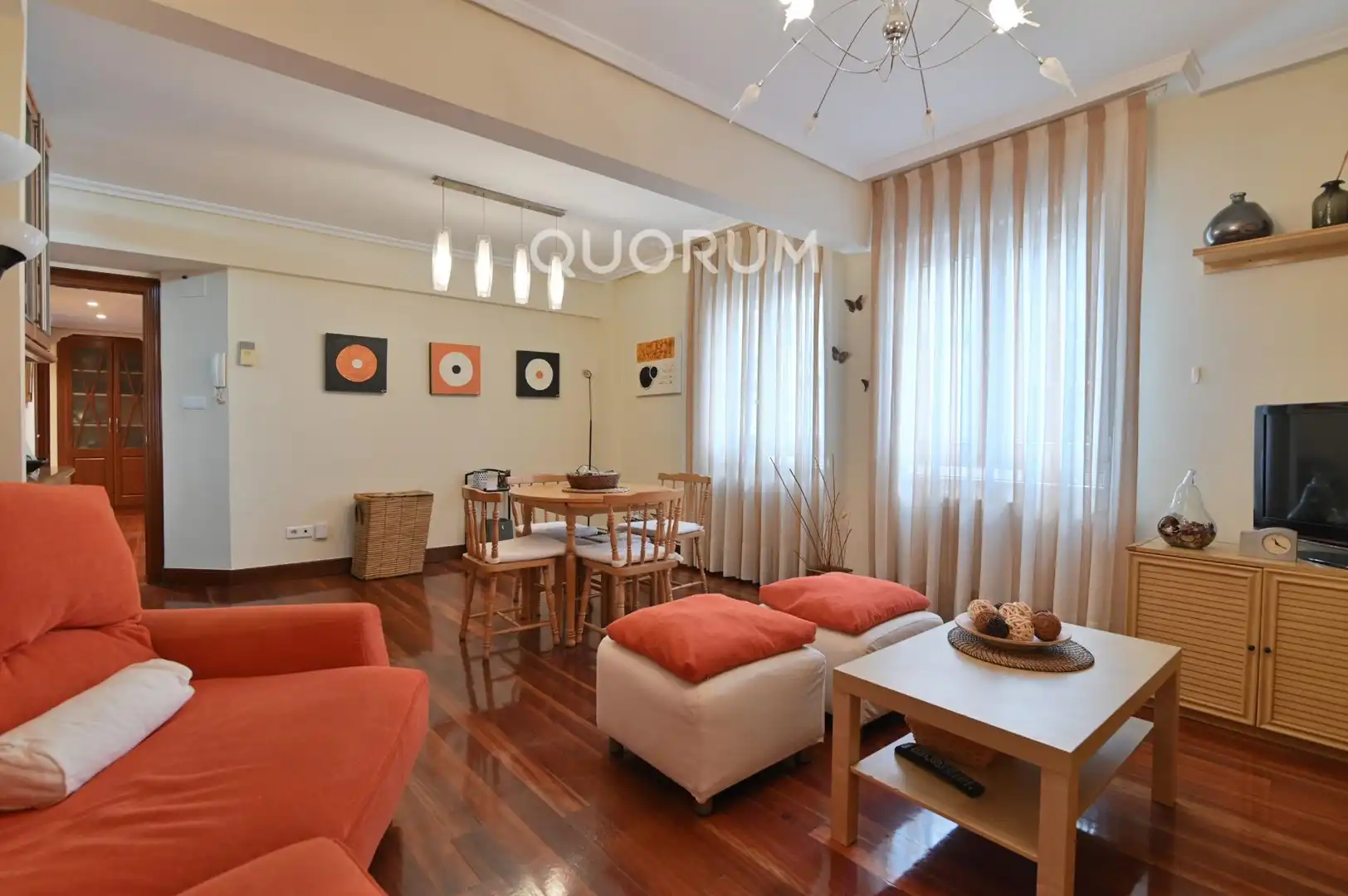 Sala de estar de Piso en venta en Bilbao  con Calefacción y Amueblado