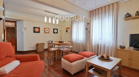 Foto 3 de Piso en venta en Santutxu - Basarrate, Bilbao