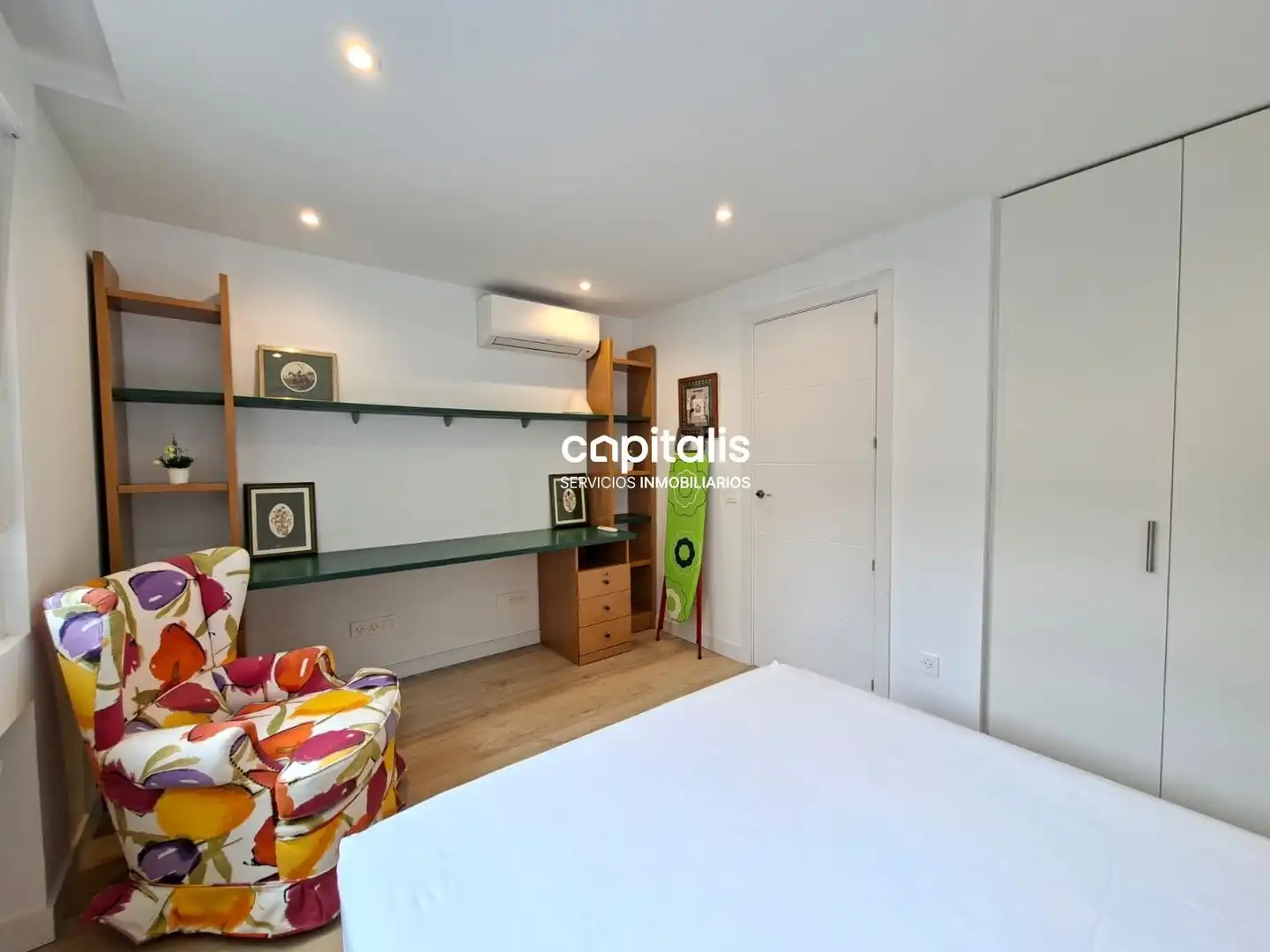 Bedroom of Flat for rent in Madrid  with Air Conditioner, Heating and Furnished