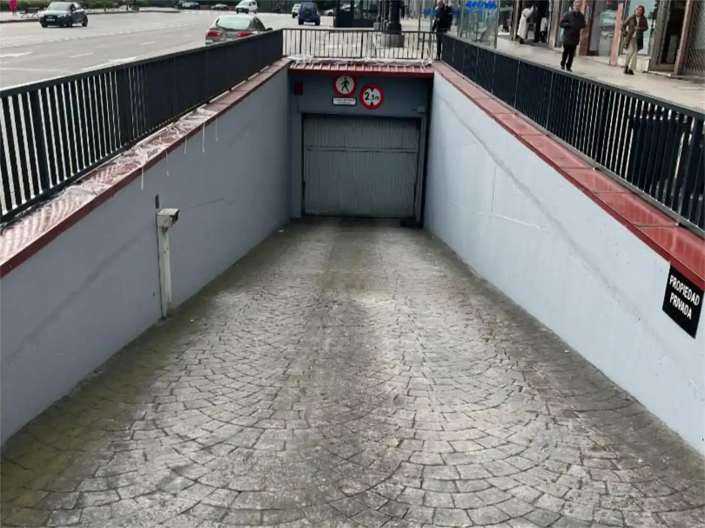 Aparcament de Garatge de lloguer en Oviedo 