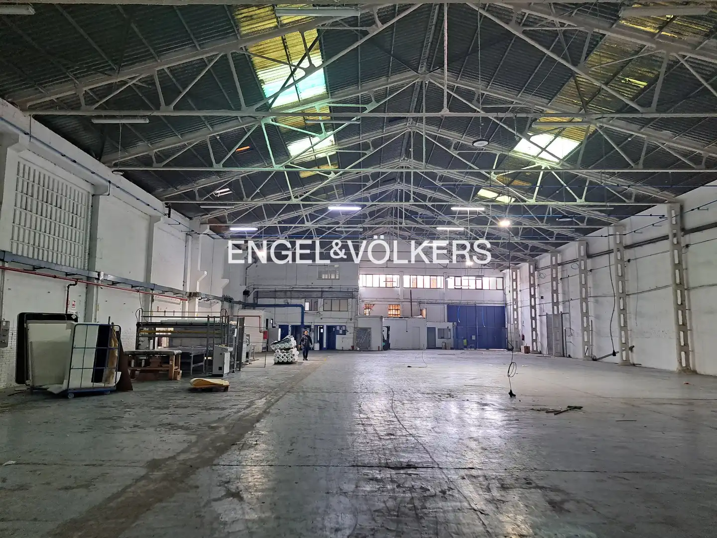 Exterior view of Industrial buildings for rent in L'Hospitalet de Llobregat