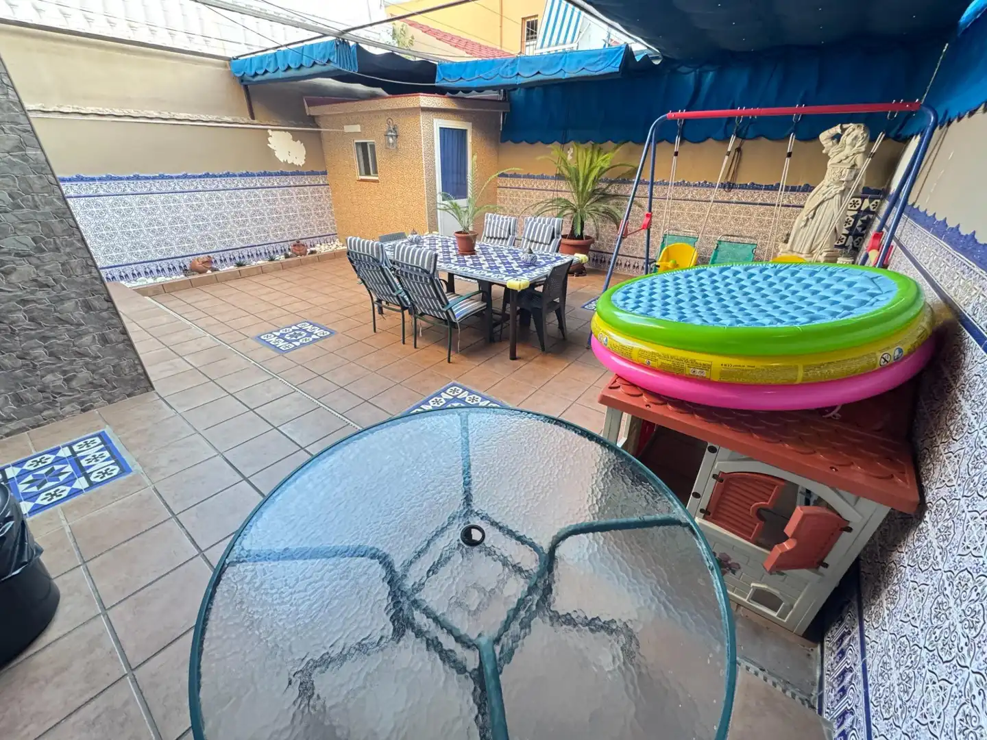Terrassa de Casa adosada en venda en Dos Hermanas amb Aire condicionat