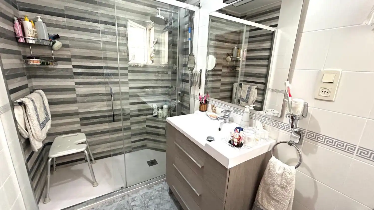 Baño de Piso en venta en Albacete con Calefacción