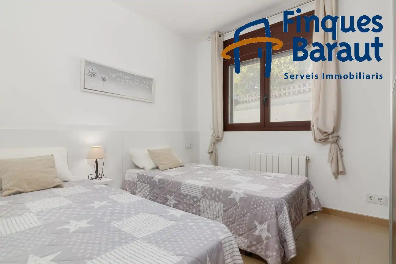 Bedroom of Houses for sale in Pau  with Air Conditioner, Heating and Private garden