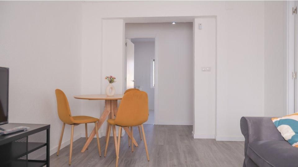 Dining room of Apartment to rent in  Madrid Capital  with Furnished, Washing machine and Microwave