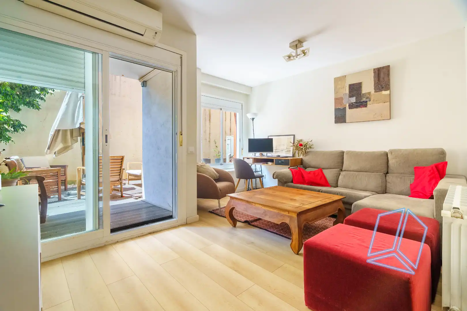Sala de estar de Piso en venta en Barcelona con Aire acondicionado, Calefacción y Parquet