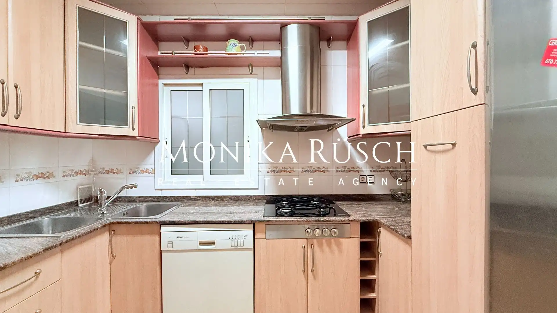 Küche von Wohnung zum Verkauf in Barcelona mit Klimaanlage, Heizung und Terrasse