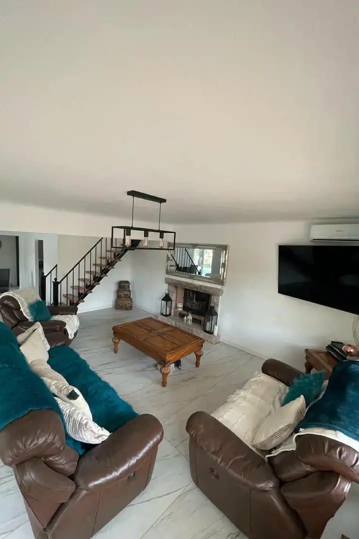 Sala de estar de Casa o chalet de alquiler en Benidorm con Aire acondicionado, Calefacción y Jardín privado